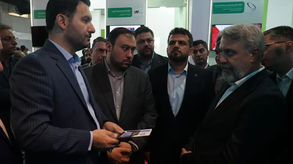 دکتر محمد حسین خروطی مدیرعامل شرکت توسعه‌ فناوری اطلاعات خوارزمی در هفدهمین نمایشگاه صنعت مالی تهران