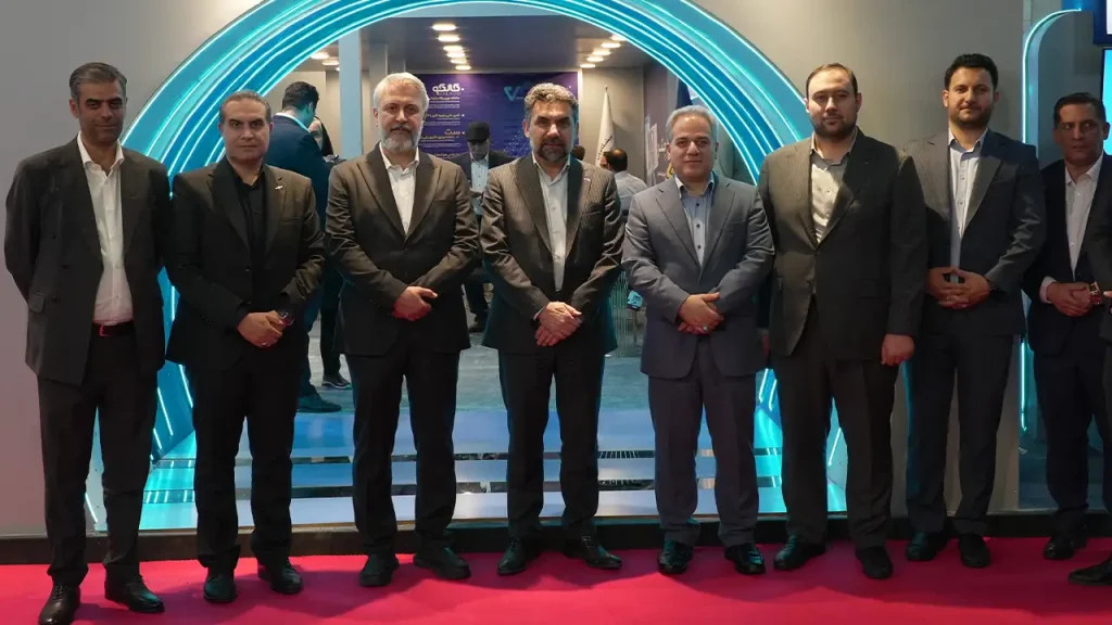 دکتر محمد حسین خروطی مدیرعامل شرکت توسعه‌ فناوری اطلاعات خوارزمی در هفدهمین نمایشگاه صنعت مالی تهران