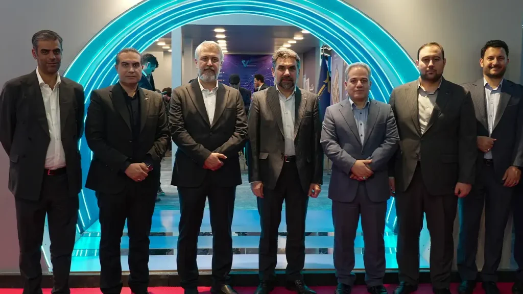 دکتر ابوالفضل روحانی در هفدهمین نمایشگاه صنعت مالی تهران